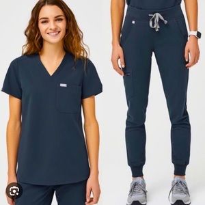 Figs jogger scrub set. Dark Harbor limited addition. Like new condition.